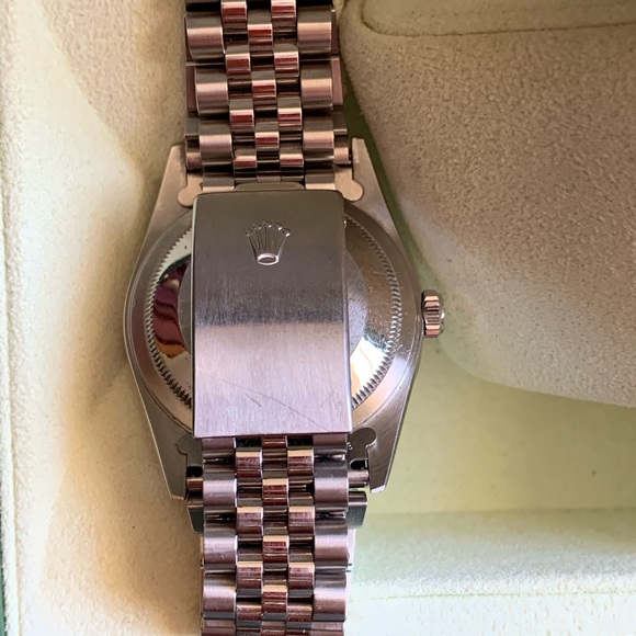 Diamond Bezel Rolex - Picture 9 of 13